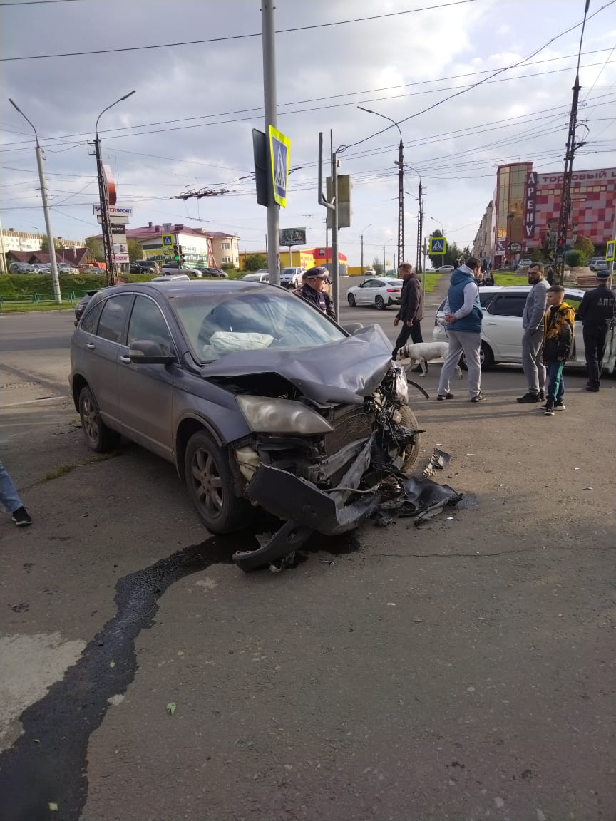 Шестеро человек в Братске пострадали в ДТП за сутки